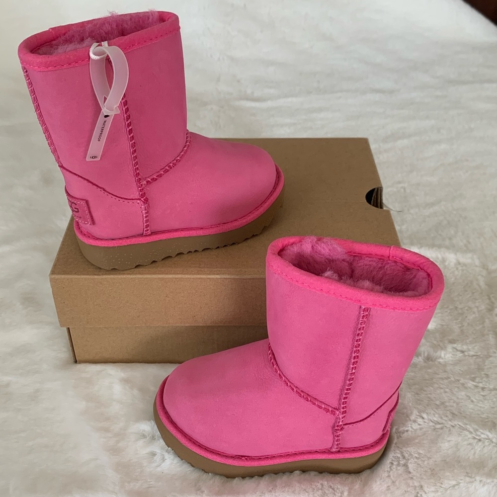 UGG KIDS CLASSIC ll SHORT WATERPROOF BOOT